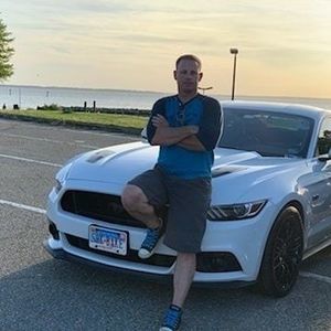 Meet your Posher, Zach